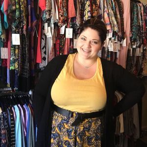 Meet your Posher, Elizabeth